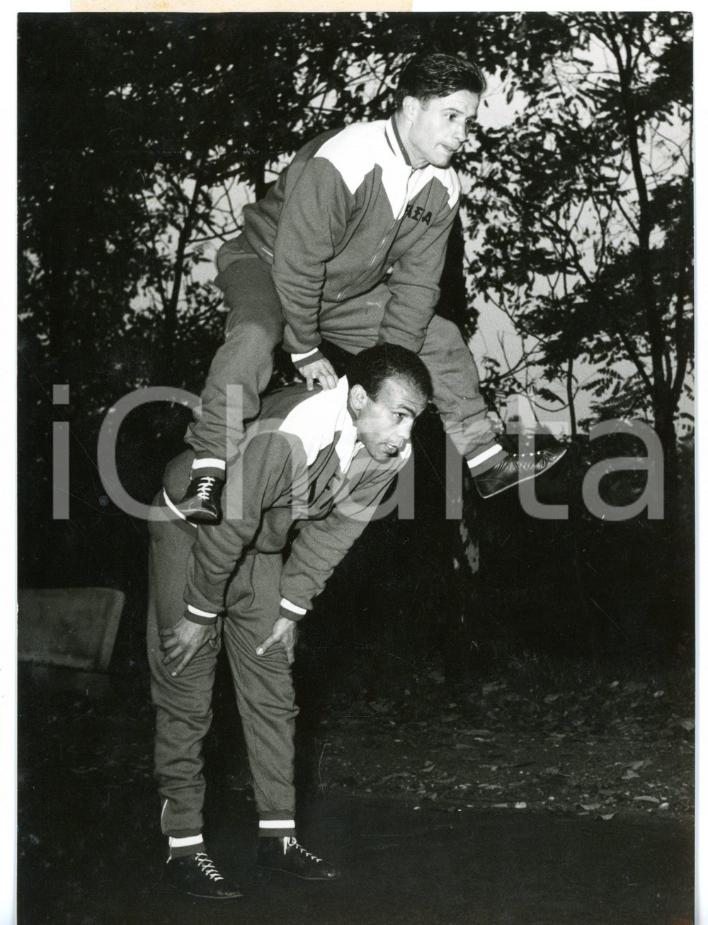 1956 MILANO Parco Lambro BOXE Juan CARDENAS e Abdeslam BEN BUKER in allenamento