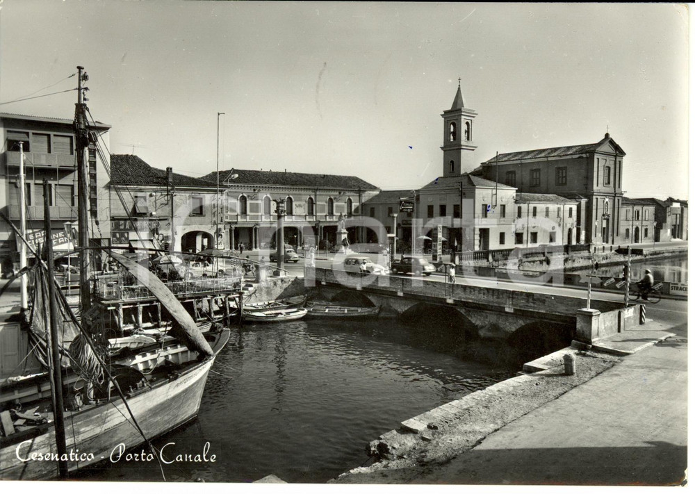 Cartolina originale da collezione 1960 CESENATICO FC Veduta PORTO CANALE con barche ormeggiate Cartolina FG VG 1