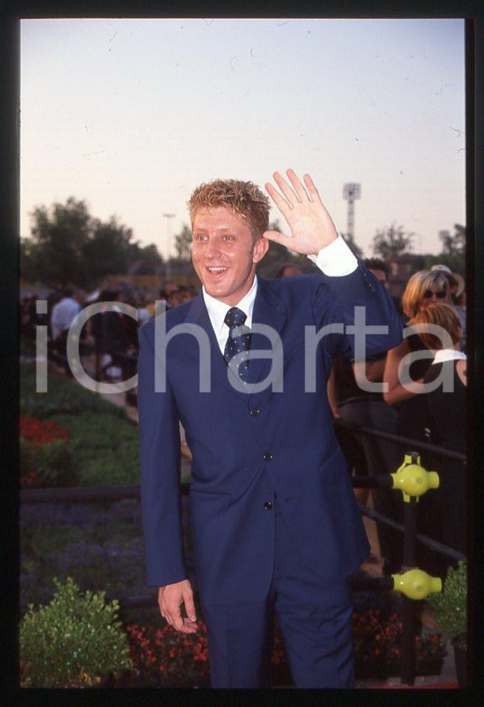 35mm vintage slide* 2000 Abito da sposo disegnato da  Carlo PIGNATELLI 1