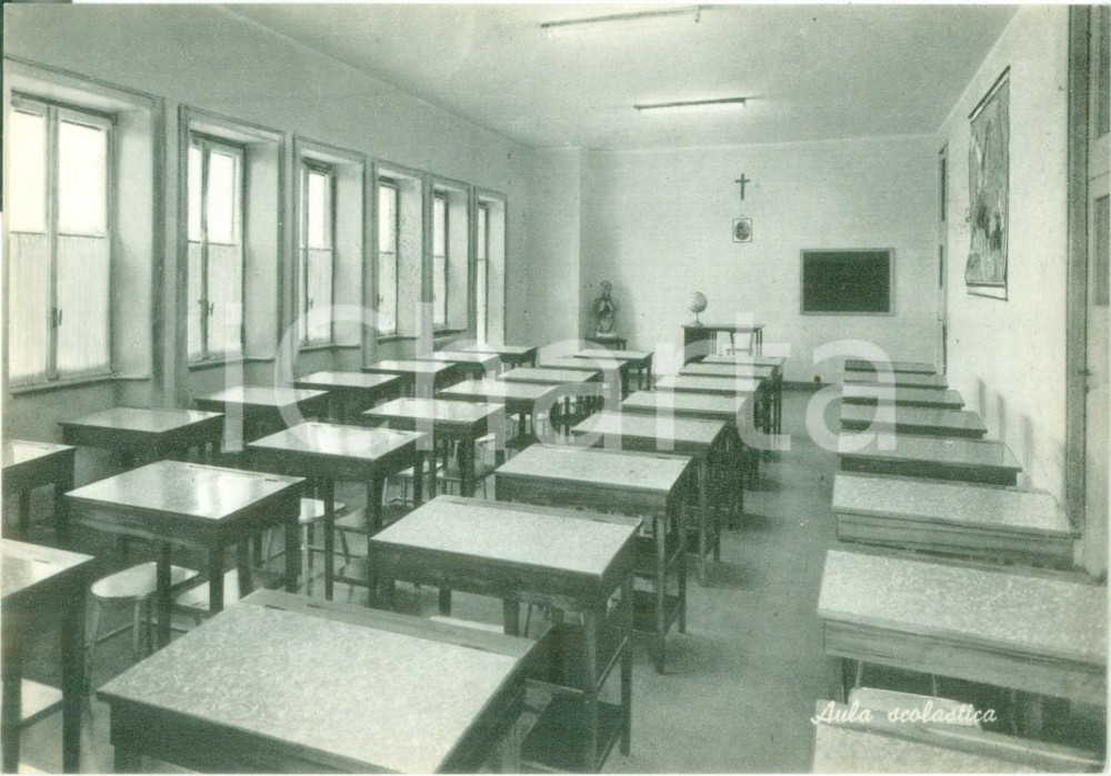 Cartolina originale da collezione 1950 ca CASTELLANZA VA Aula scolastica Scuola Apostolica Camilliana Cartolina 1