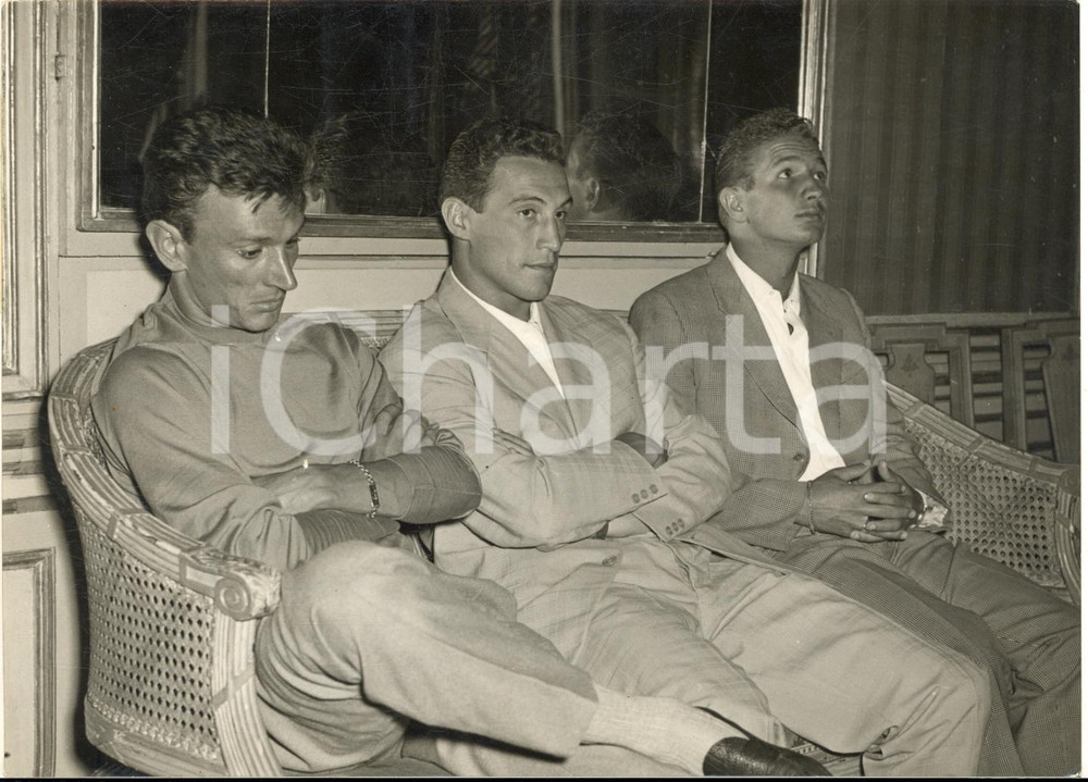 1954 CALCIO TORINO Giocatori GRAVA BEARZOT NOVELLI in partenza per il ritiro