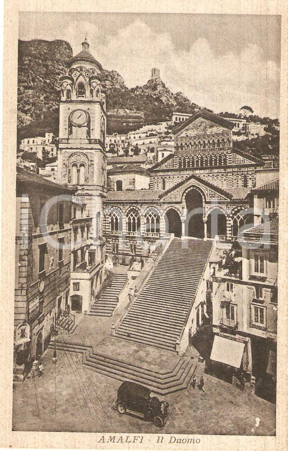 Cartolina originale da collezione 1950 AMALFI (SA) Cattedrale di SANT'ANDREA con automobile *Cartolina FP VG 1