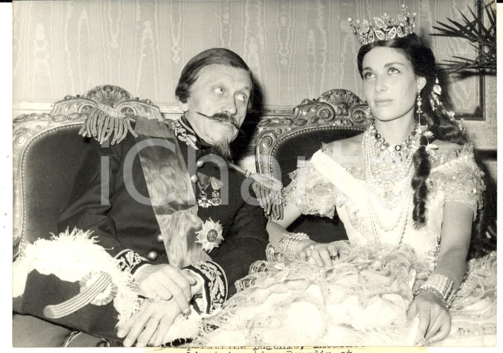 1959 PARIS Jean MARSAC Lise BOURDIN habillés en Napoléon III et Eugénie *Photo