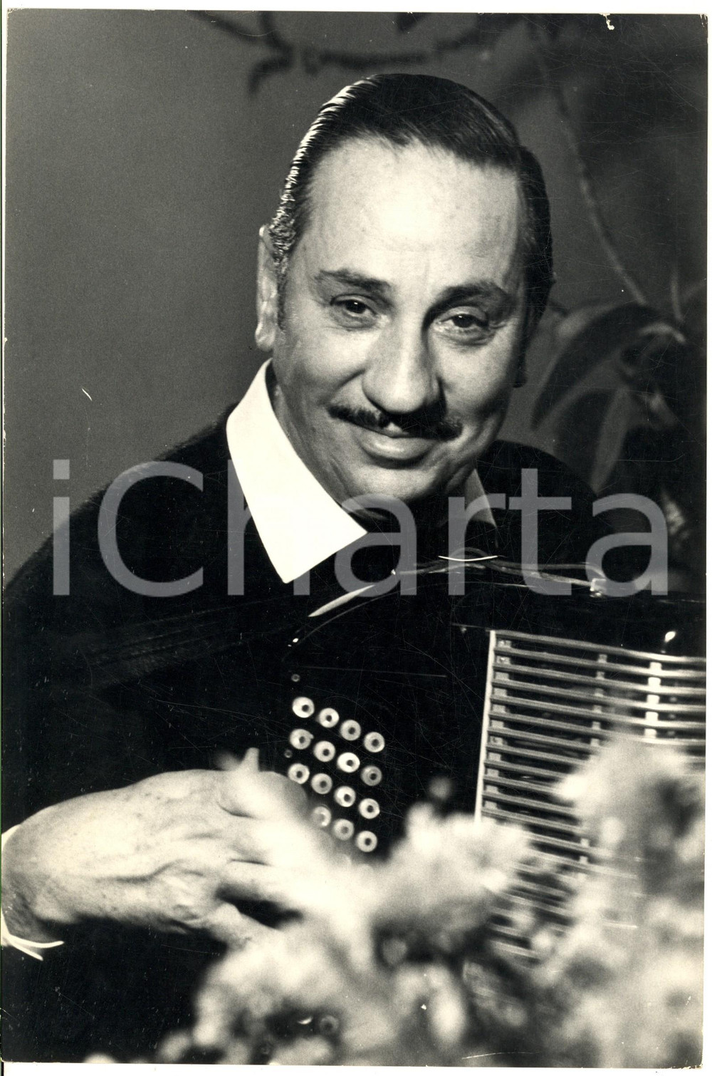 1970 ca MUSICA ITALIA Ritratto di Gorni KRAMER con la fisarmonica (2) - Foto