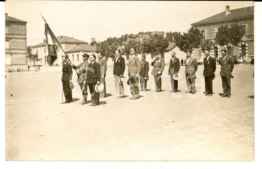 1920 FRANCE Cérémonie d'honneur au 3e régiment infanterie - Photo carte postale