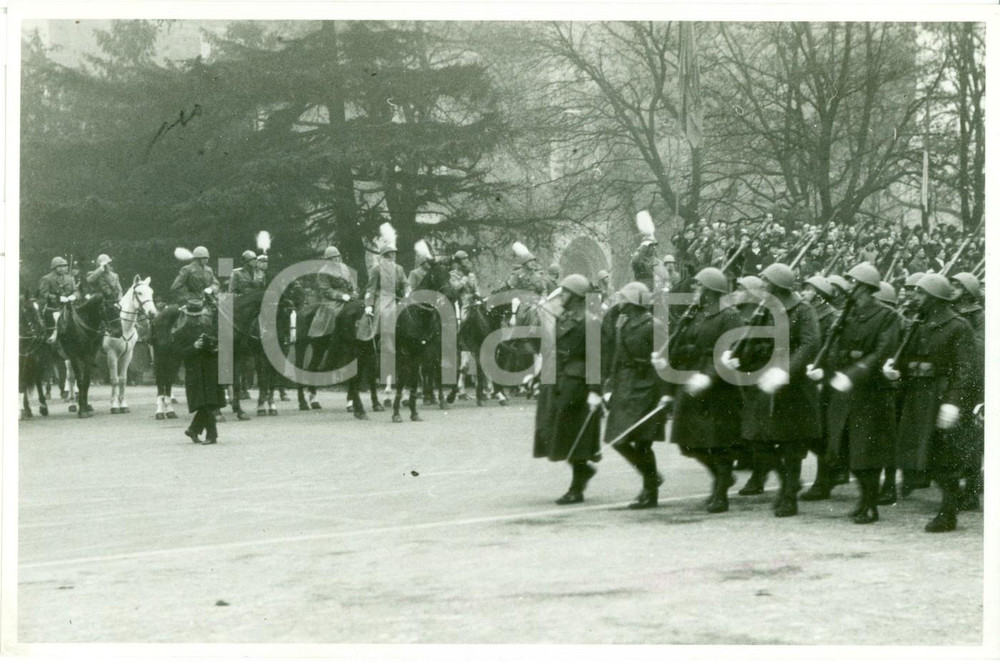Fotografia d epoca originale 1936 MILANO Rivista militare per genetliaco VITTORIO EMANUELE III Fotografia 1