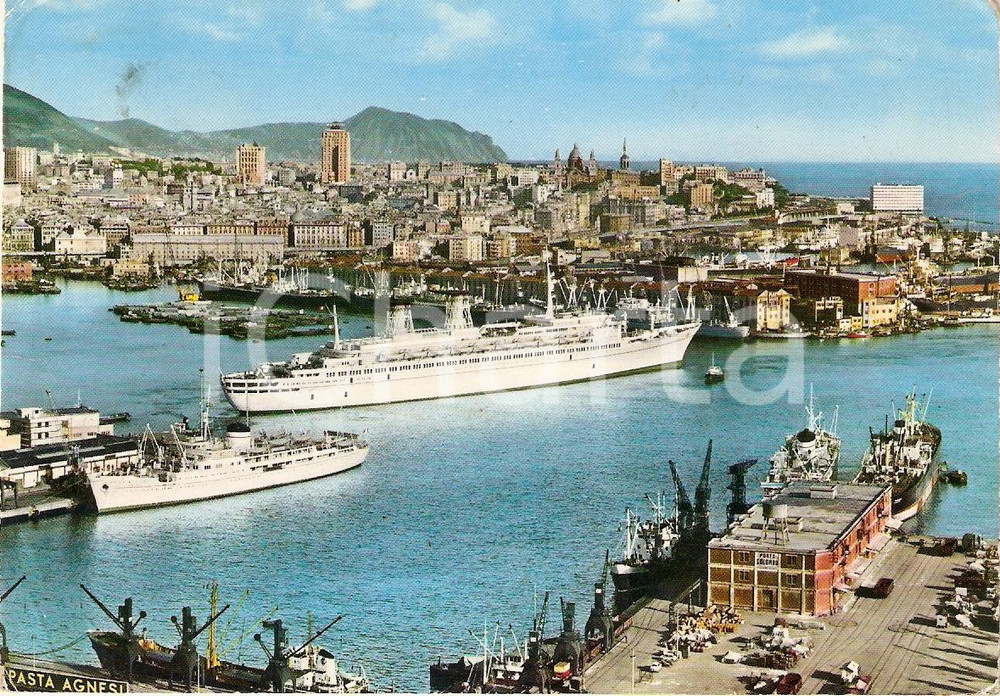 Cartolina originale da collezione 1972 GENOVA Transatlantico MICHELANGELO attraccato al Porto Cartolina FG VG 1