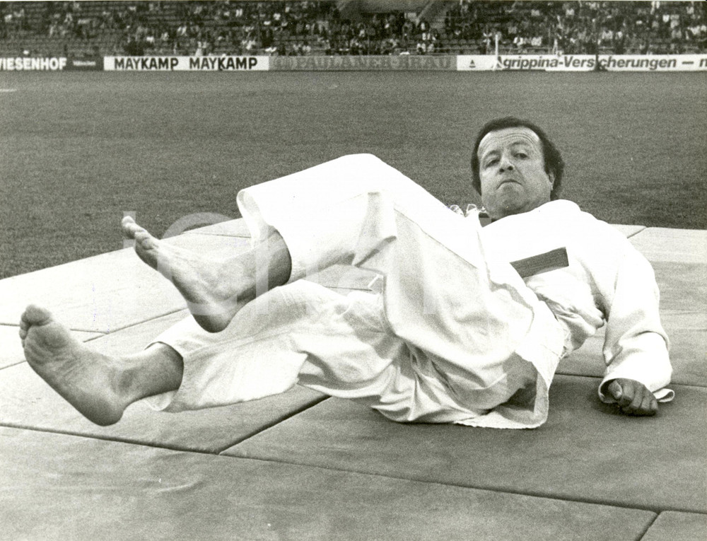 Fotografia d epoca originale 1981 MONACO D Gerold TANDLER Ministro Interno Dimostrazione JUDO  MAYKAMP 1