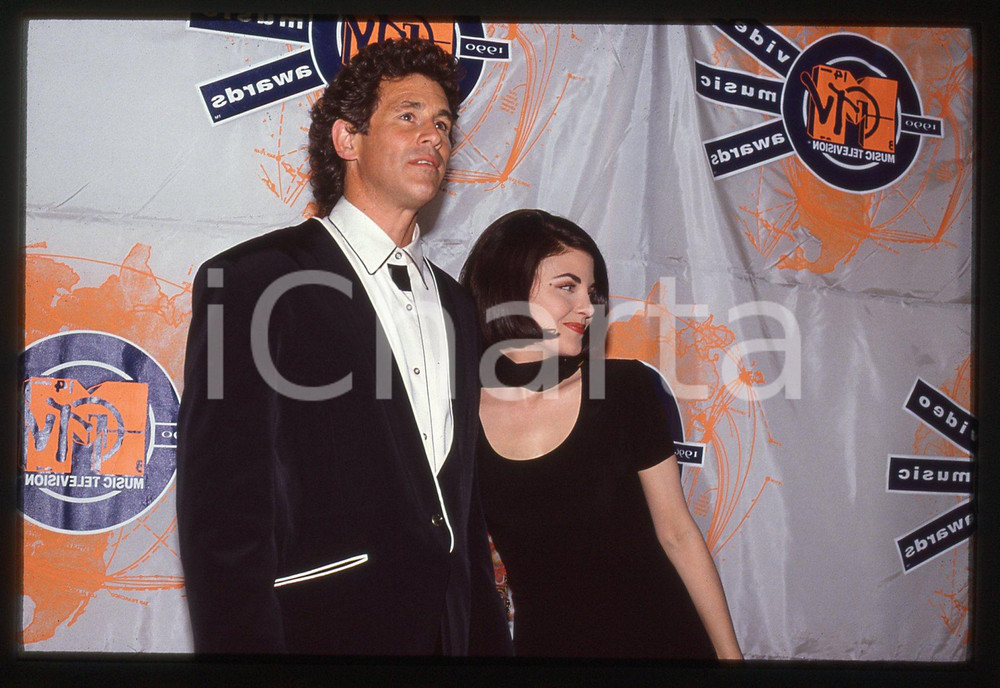 35mm vintage slide* 1990 LOS ANGELES MTV AWARDS Michael ONTKEAN Sherilyn FENN 2