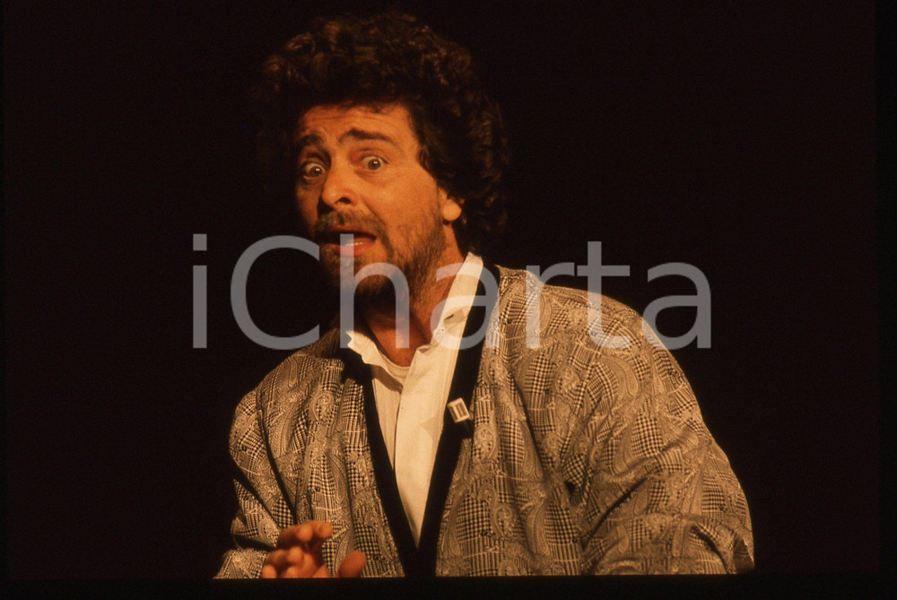 35mm vintage slide* 1988 FESTIVAL DI SANREMO Beppe GRILLO in scena RAI UNO (50)