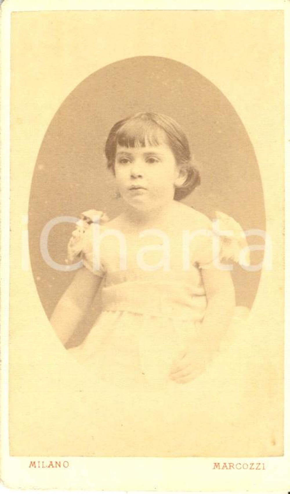 Fotografia d'epoca originale 1890 ca MILANO Ritratto di bambina elegante *Fotografia Carlo MARCOZZI 1