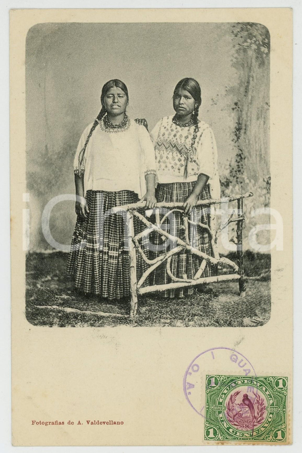 1900 ca GUATEMALA Mujeres indigenas - Postcard TYPES ETHNIC  Cartolina postale d'epoca, con bollo e timbro al recto.CONDIZIONI: G FORMATO: FP    originale e autentica 1