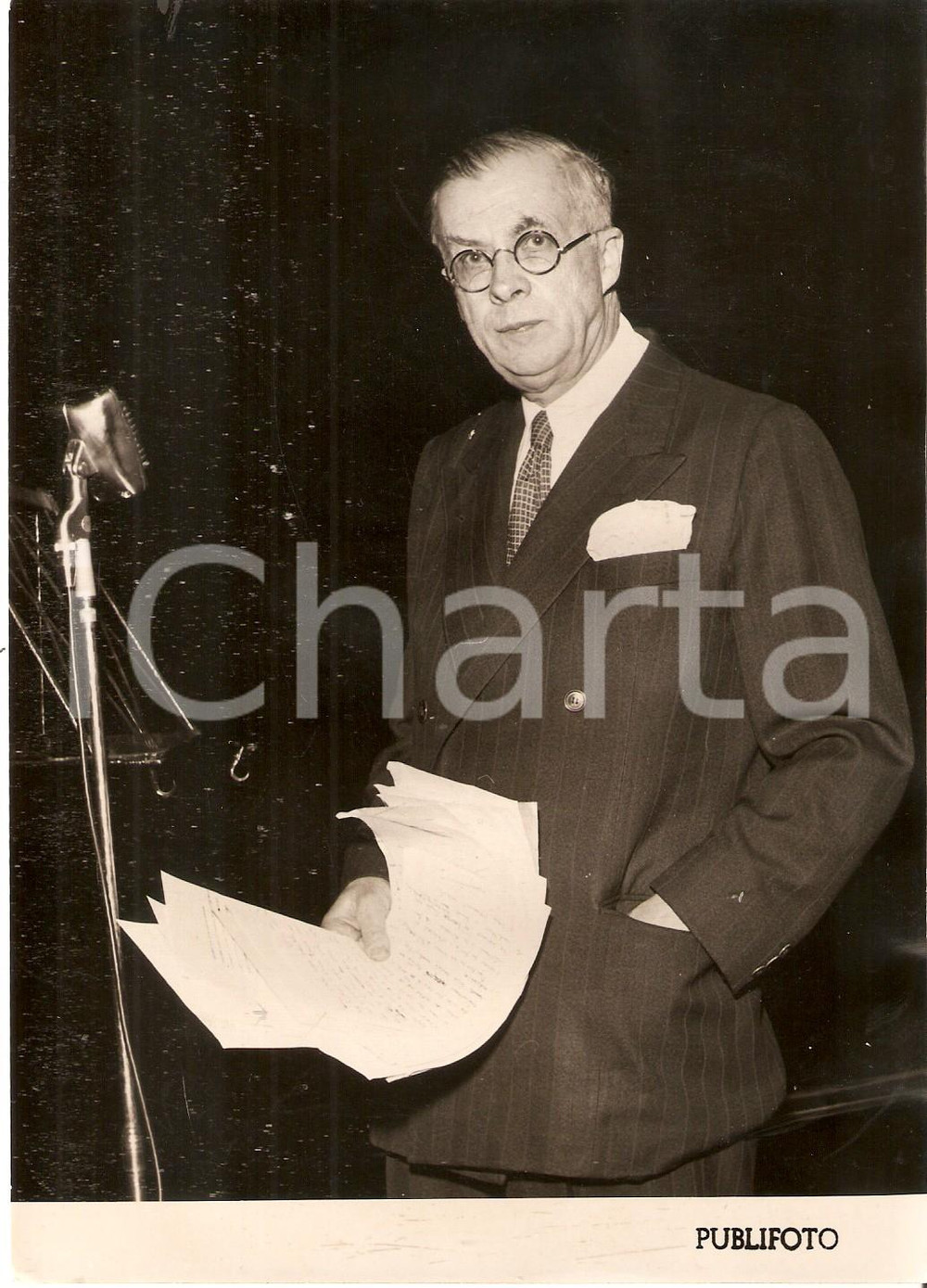 Fotografia d epoca originale 1953 TORINO Teatro CARIGNANO Scienziato Julian HUXLEY durante la conferenza Foto 1