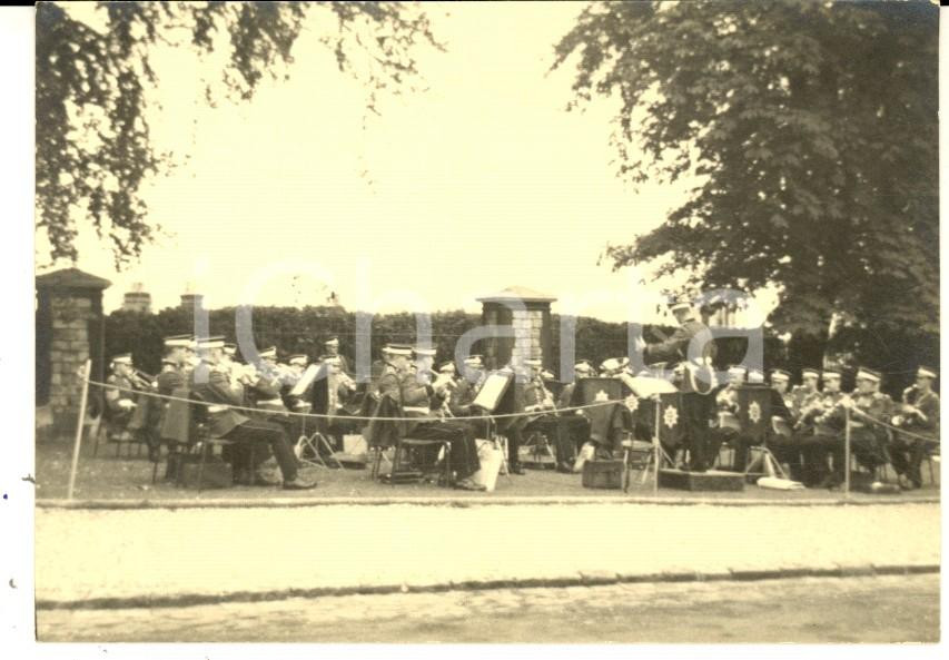 Fotografia d epoca originale Agosto 1962 WINDSOR CASTLE UK Un concerto all aperto Foto VINTAGE 10x7 1