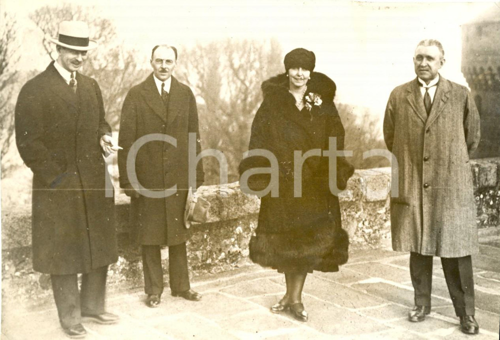 Fotografia d epoca originale 1929 PARIS Maria di SASSONIACOBURGOGOTHA con il figlio Carlo II di ROMANIA 1