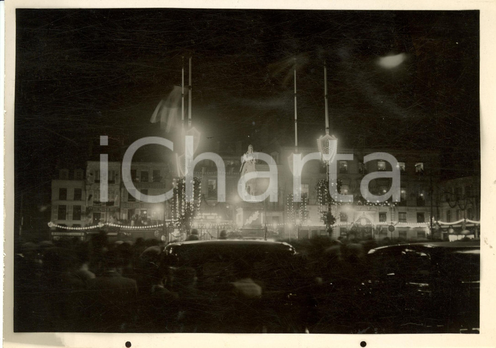 Fotografia d epoca originale 1938 ORLEANS F Place du MARTROI et Statue Jeanne d ARC illuminÃ©es Photo 1