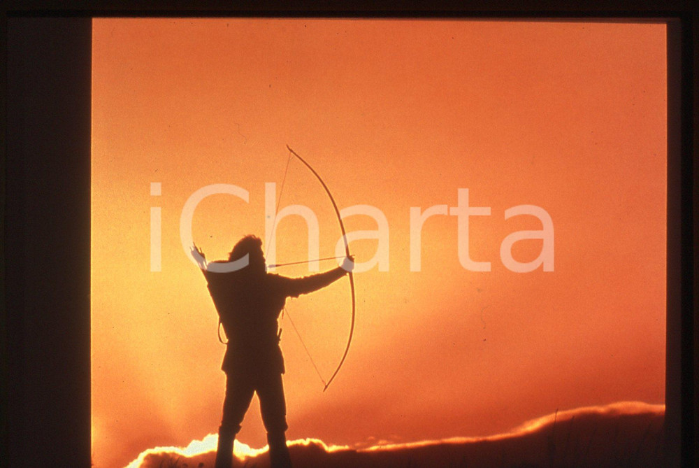 35mm vintage slide* 1991 ROBIN HOOD Kevin COSTNER in una scena del film (5)
