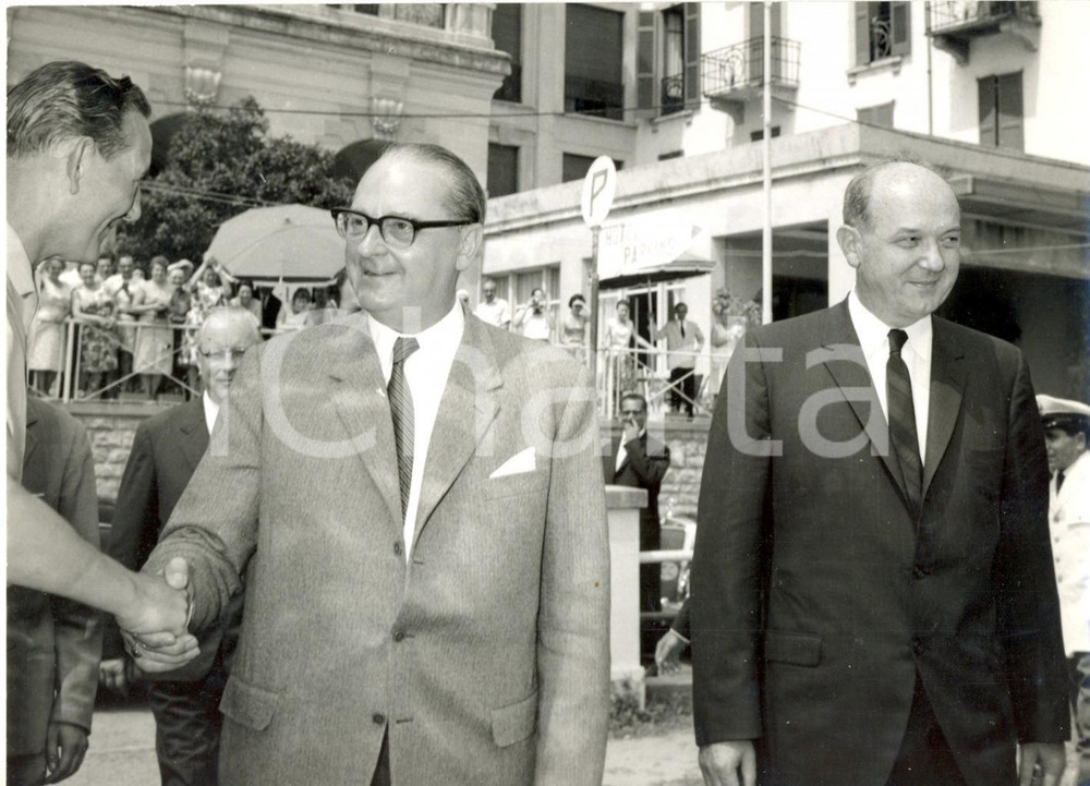 Fotografia d epoca originale 1961 GRIANTE DI CADENABBIA  Heinrich Von BRENTANO accoglie Dean RUSK Foto 1