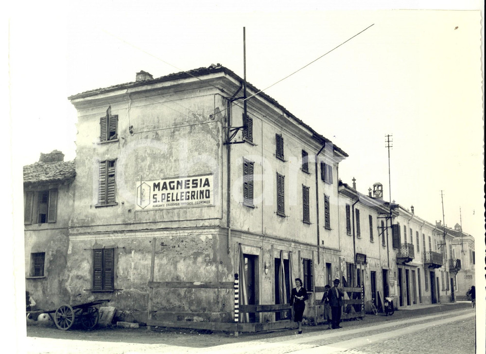 Fotografia d epoca originale 1954 GARLASCO Veduta di via ROMA Foto ARTISTICA 24x17 Magnesia S. PELLEGRINO 1