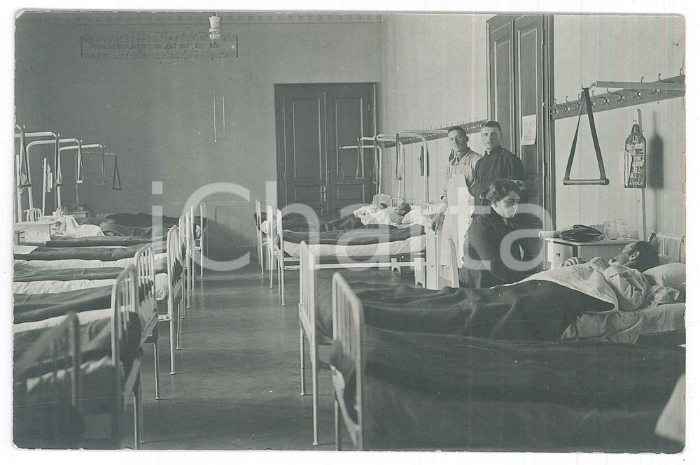 1917 WW1 TRIESTE - K.U.K. Garnisonsspital n° 9 - Camerata con feriti (3) Foto