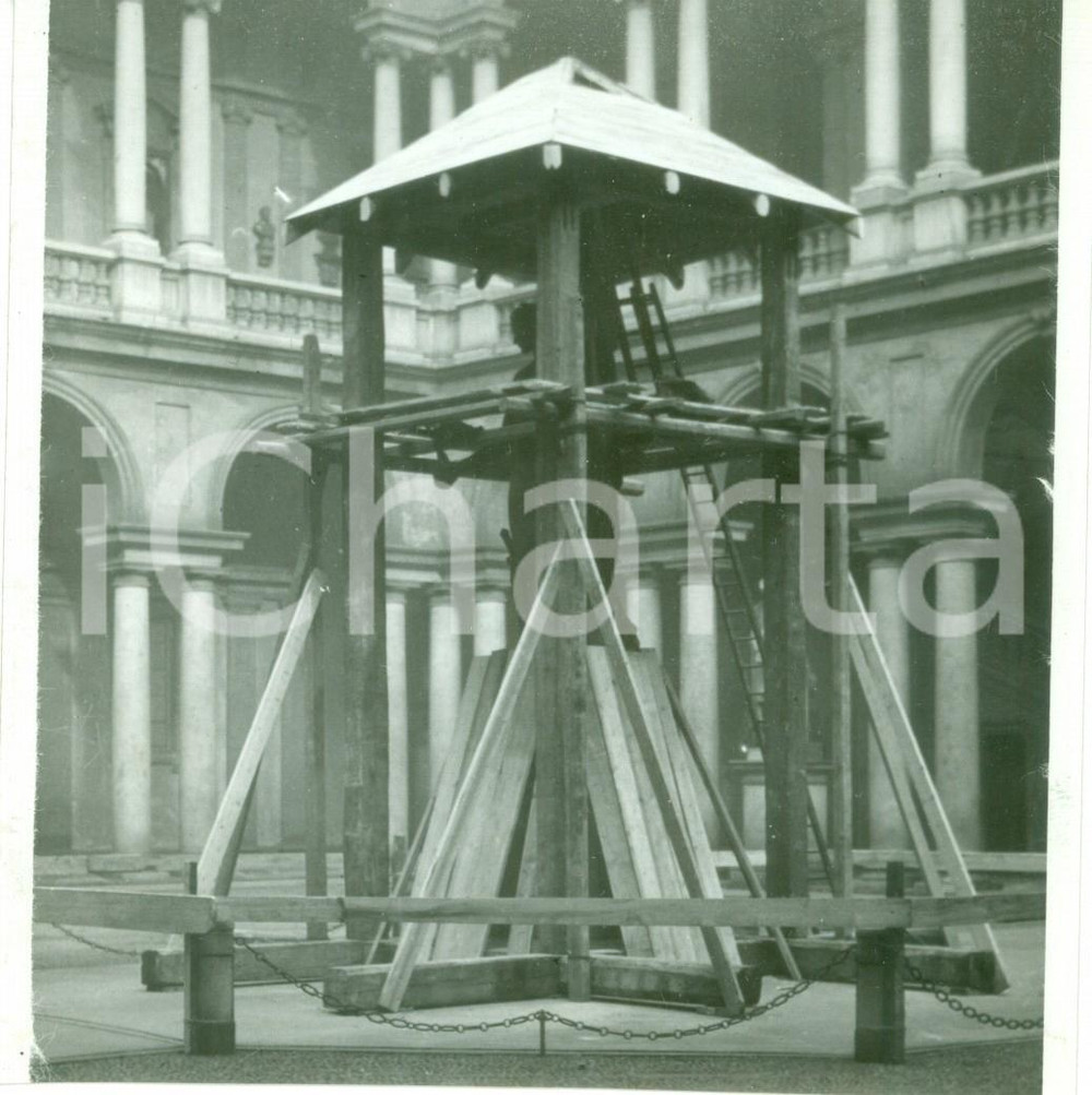Fotografia d epoca originale 1940 MILANO ACCADEMIA DI BRERA Restauri alla Statua di Napoleone Fotografia 1