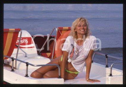35mm vintage slide* 1985 ca ITALIA Rossella GARDINI in costume da bagno (24)