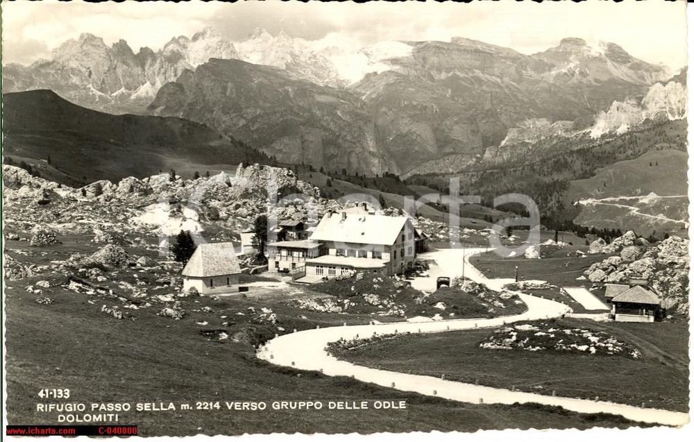 Cartolina originale da collezione 1950 Passo Sella - Rifugio verso Odle Dolomiti 1