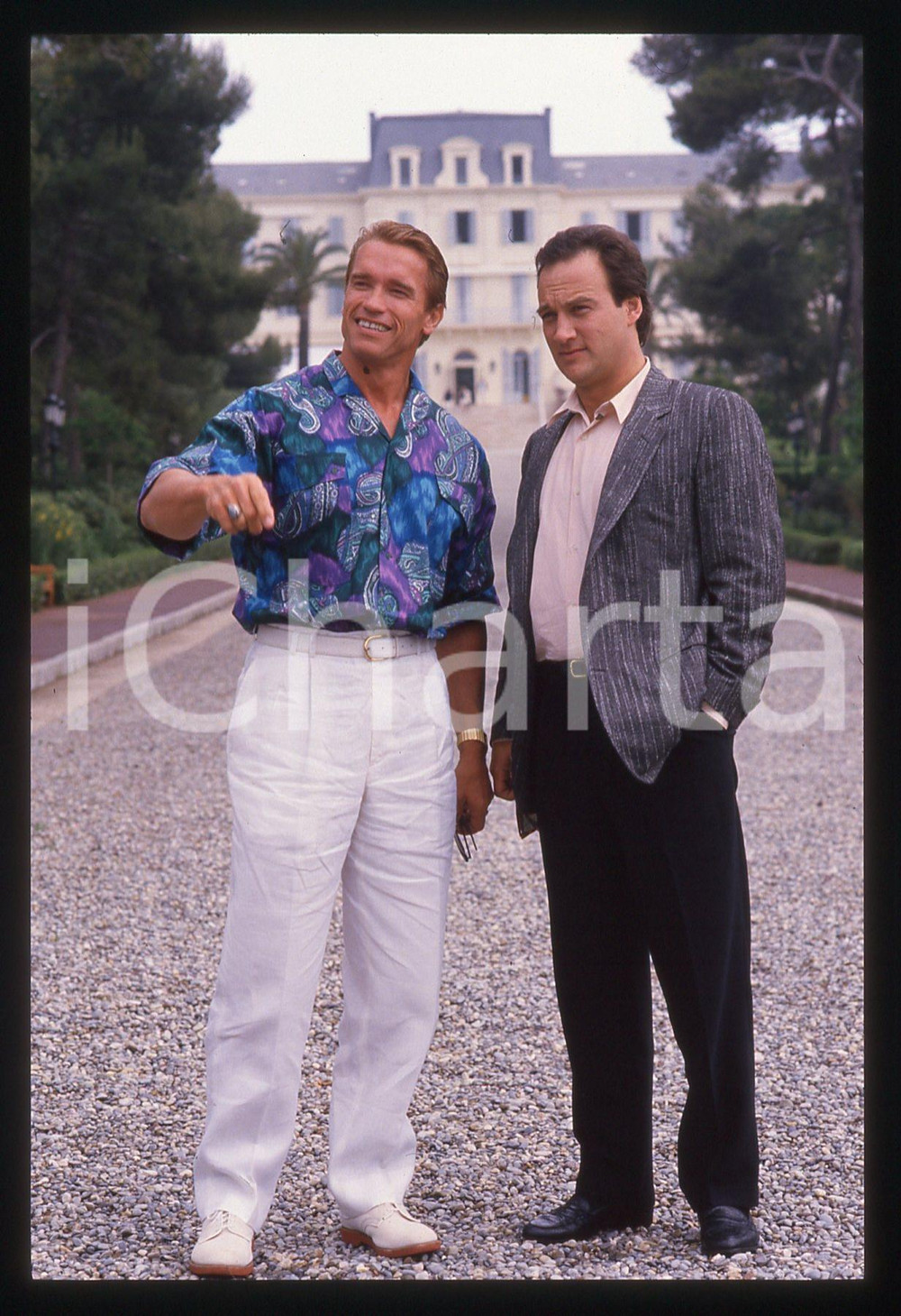 35mm vintage slide* 1988 CANNES - Arnold SCHWARZENEGGER e Jim BELUSHI (3)