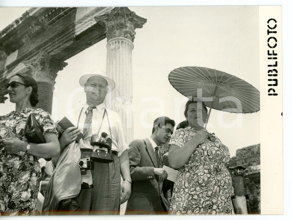 1956 POMPEI Scavi archeologici - Comitiva di turisti sovietici in visita *Foto 