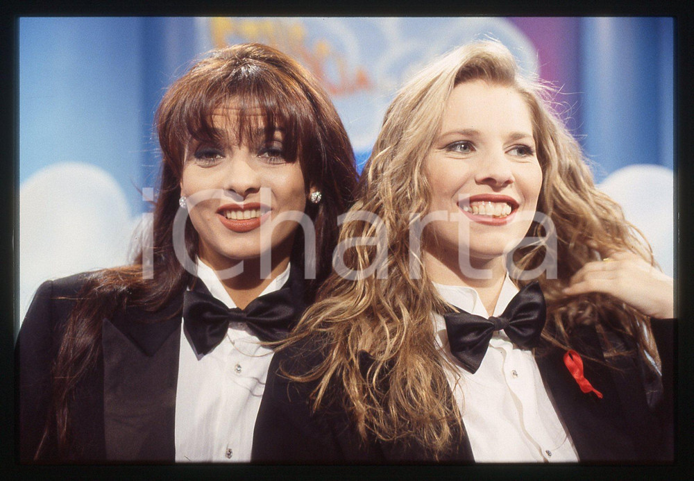35mm vintage slide* 1995 STRISCIA LA NOTIZIA - Laura FREDDI e Miriana TREVISAN 5