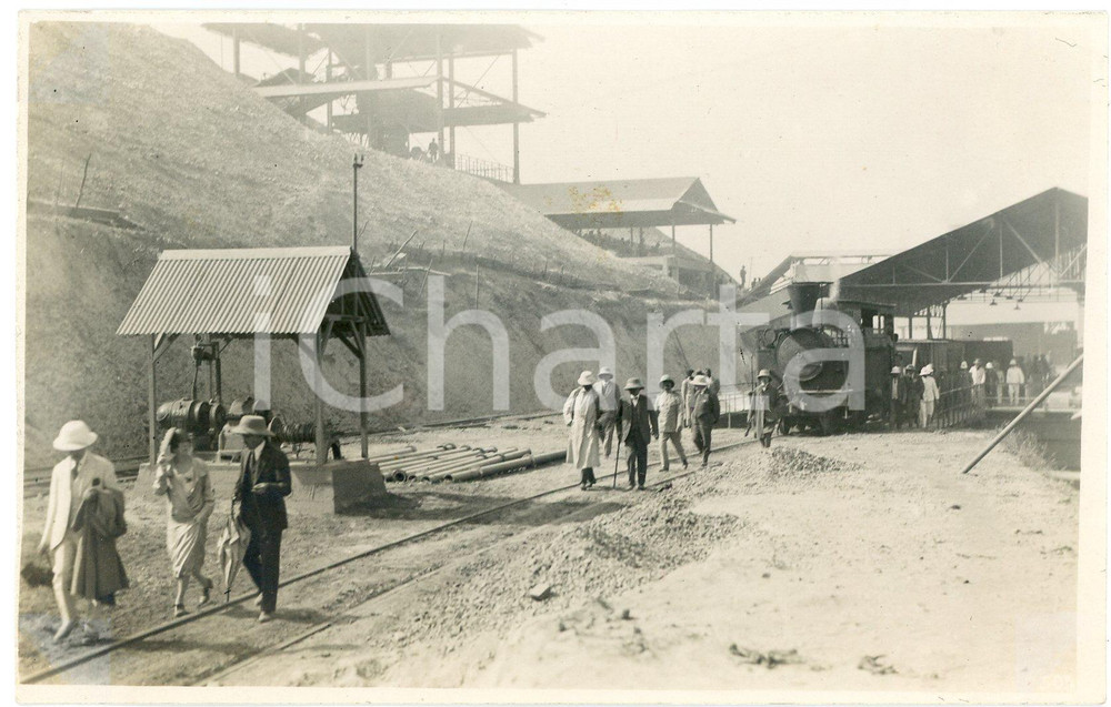 1928 CONGO BELGE Mines du KATANGA - Visite roi Albert Ier (8) Photo L. GABRIEL Fotografia originale d'epoca, scattata durante la visita dei sovrani Alberto I ed Elisabetta del Belgio in Congo. GOOD/buono  Formato: 14x9 cm originale e autentica 1
