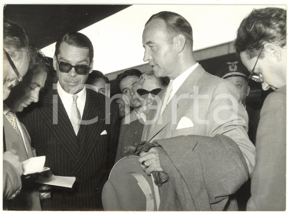 1957 ROMA Il nuovo ambasciatore tedesco Manfred KLAIBER al suo arrivo * Foto