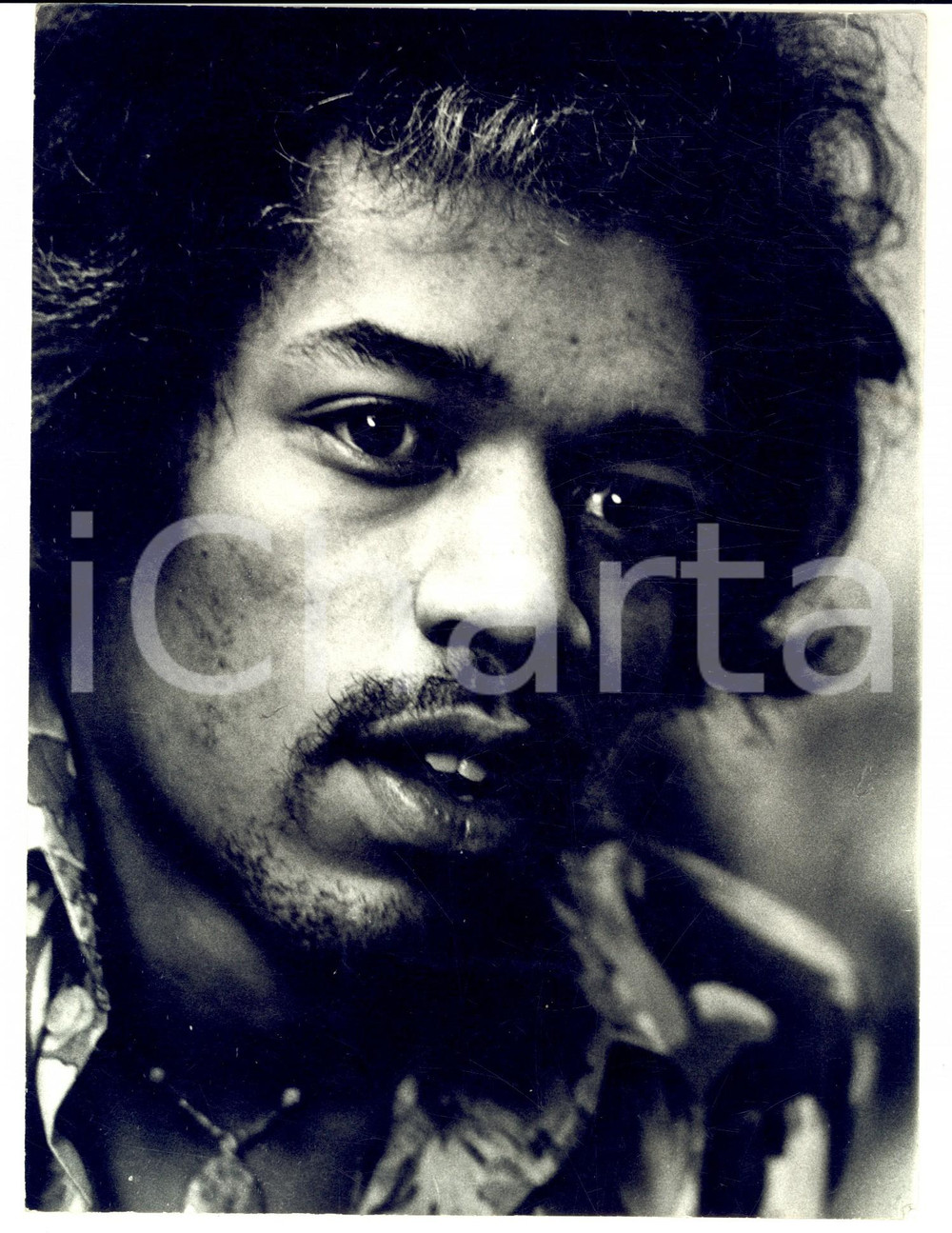 Fotografia d epoca originale 1970 ca COSTUME Ritratto di Jimi HENDRIX in primo piano   Foto 18x24 cm 1