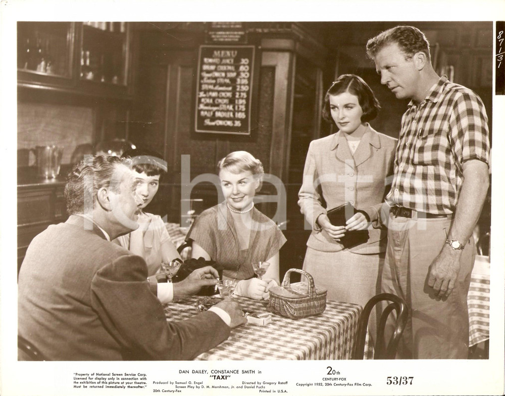 Fotografia d epoca originale 1953 TAXI Dan DAILEY and Constance SMITH in a restaurant Foto di scena 1