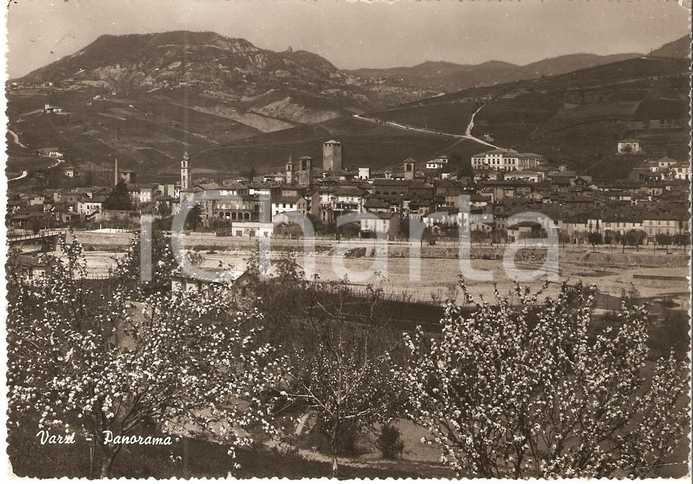 Cartolina originale da collezione 1954 VARZI PV Panorama del paese Cartolina FG VG 1