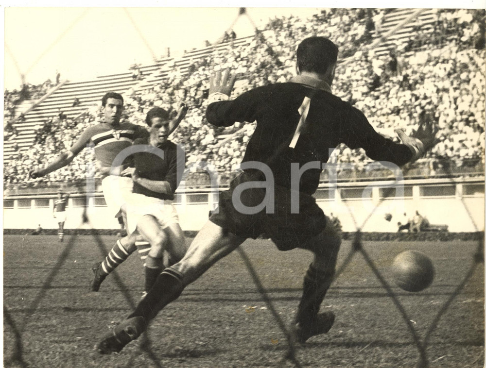 1960 CALCIO SERIE A ROMA-SAMPDORIA 6-1 Quinto goal di Alberto ORLANDO - Foto