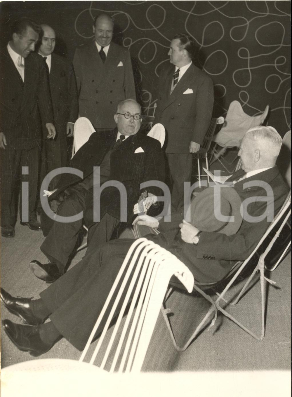 1953 PARIS Vincent AURIOL et Karl Ivan WESTMAN au Salon des Arts Décoratifs