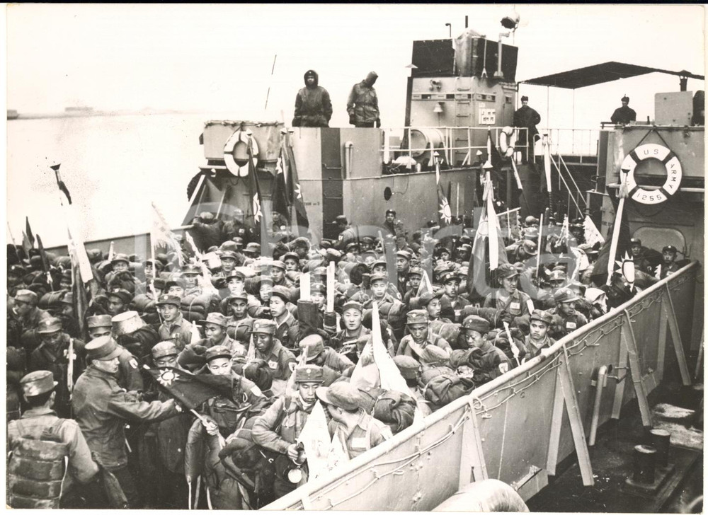 1954 COREA Prigionieri cinesi anticomunisti imbarcati per Formosa - Foto 18x13