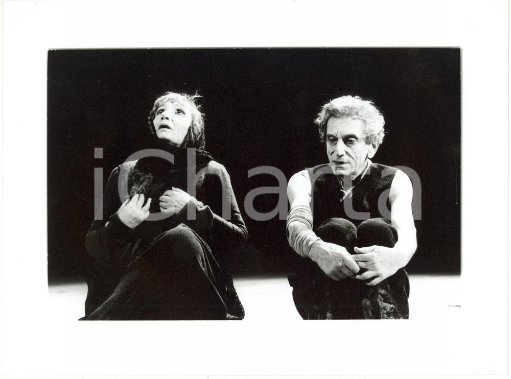 Fotografia d epoca originale 1997 ITALIA TEATRO  Piera DEGLI ESPOSTI Roberto HERLITZKA in Edipo a Colono 1