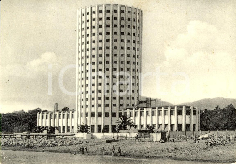 Cartolina originale da collezione 1963 MARINA DI MASSA Veduta spiaggia e colonia FIAT Cartolina ANIMATA FG VG 1