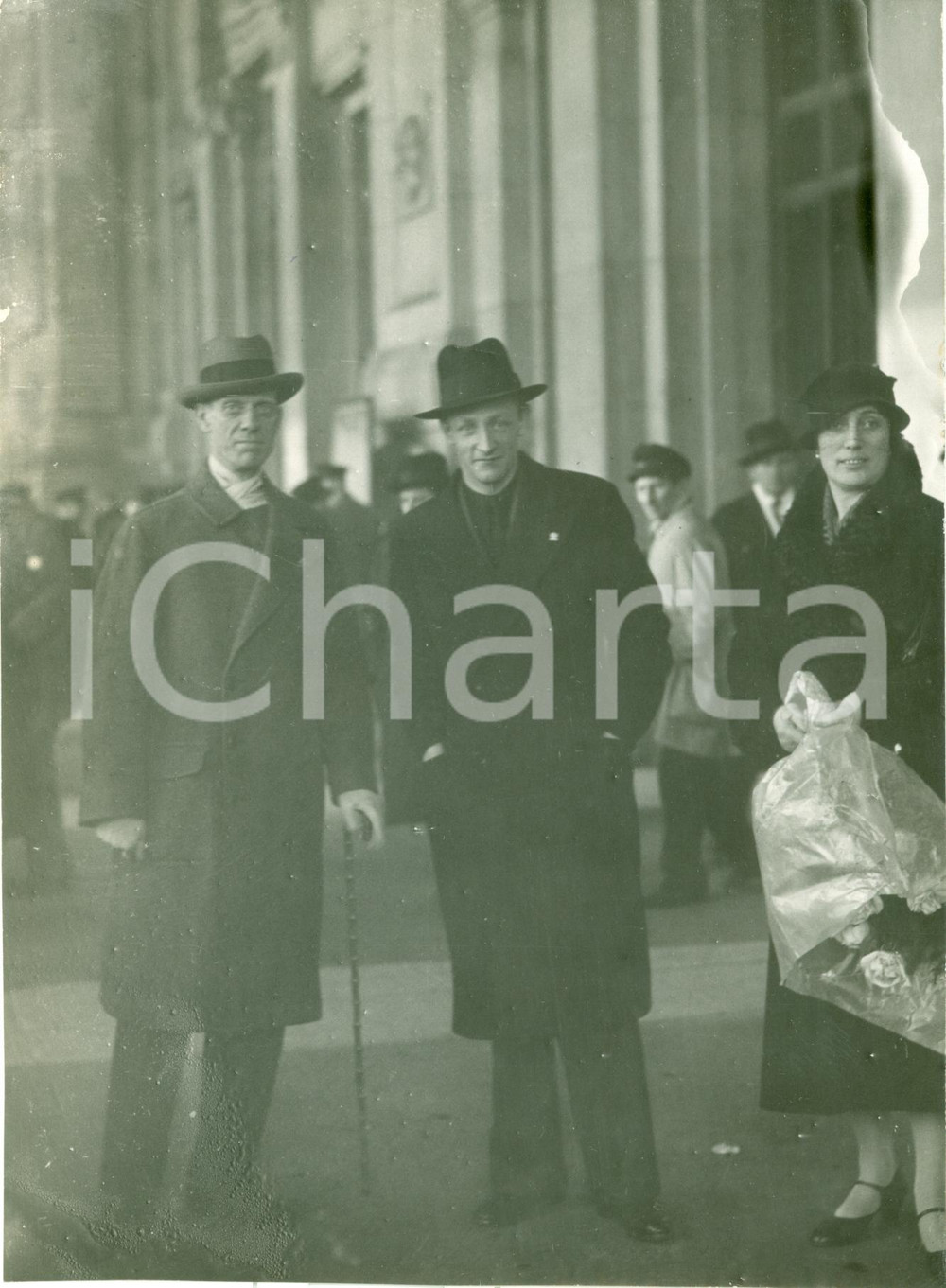 Fotografia d epoca originale 1934 MILANO Arrivo di Sir DUNDAS Capo Fascio Inglese in STAZIONE CENTRALE Foto 1
