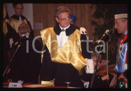 35mm vintage slide* 1995 BOLOGNA UNIVERSITY George SOROS & Roversi MONACO (85)