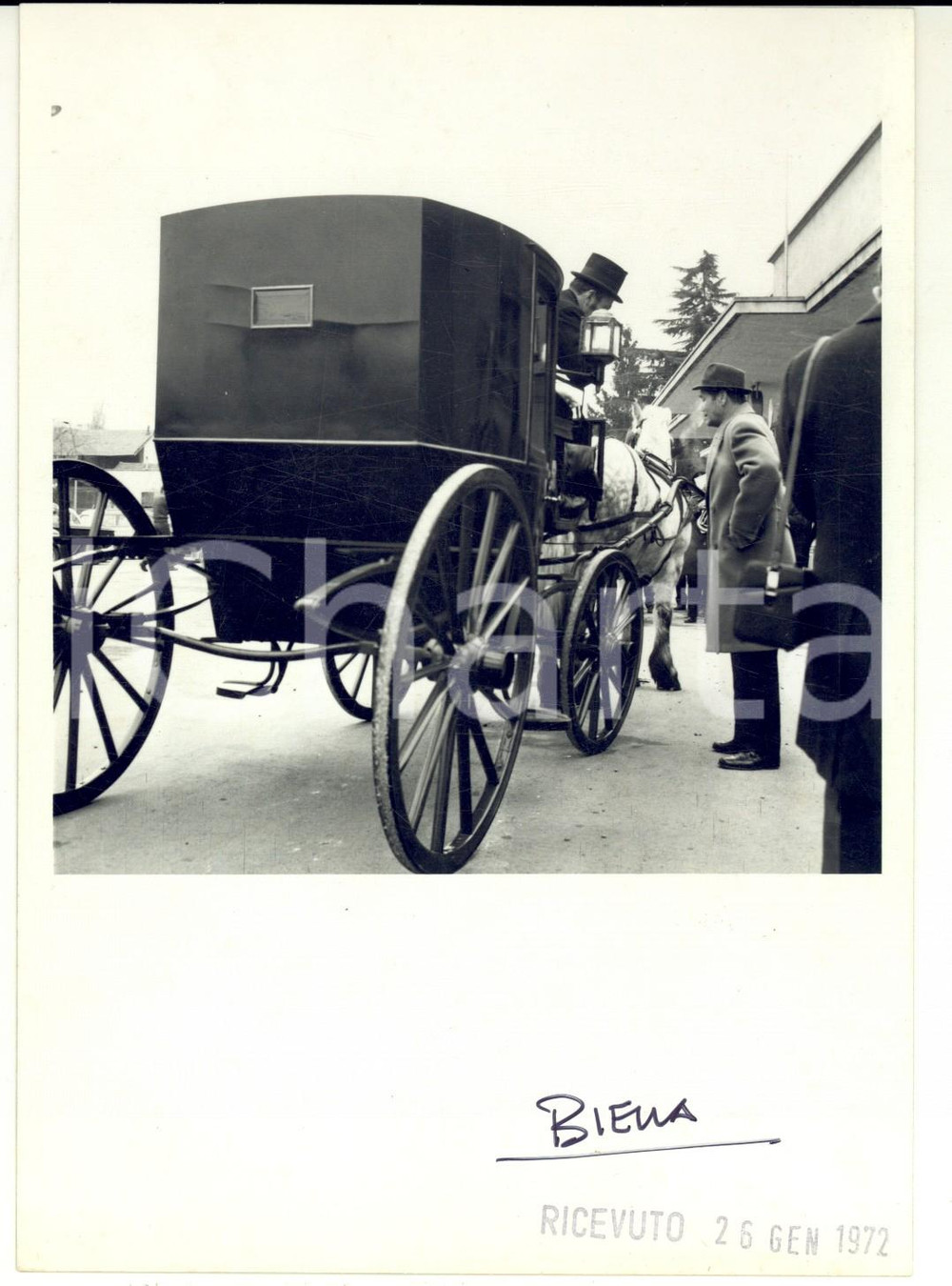 Fotografia d epoca originale 1972 BIELLA Arrivo di una carrozza alla stazione Fotografia 13x18 cm 1