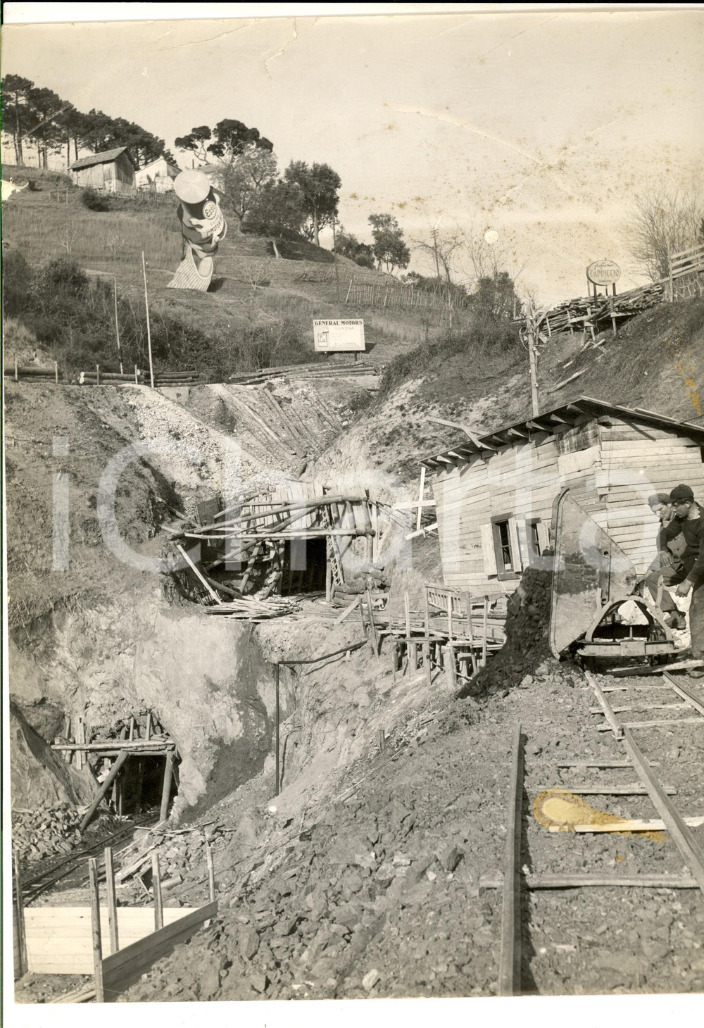 Fotografia d epoca originale 1960 ca GENOVA Cantiere autostrada A10   Impresa SUGLIANI Foto DANNEGGIATA 1
