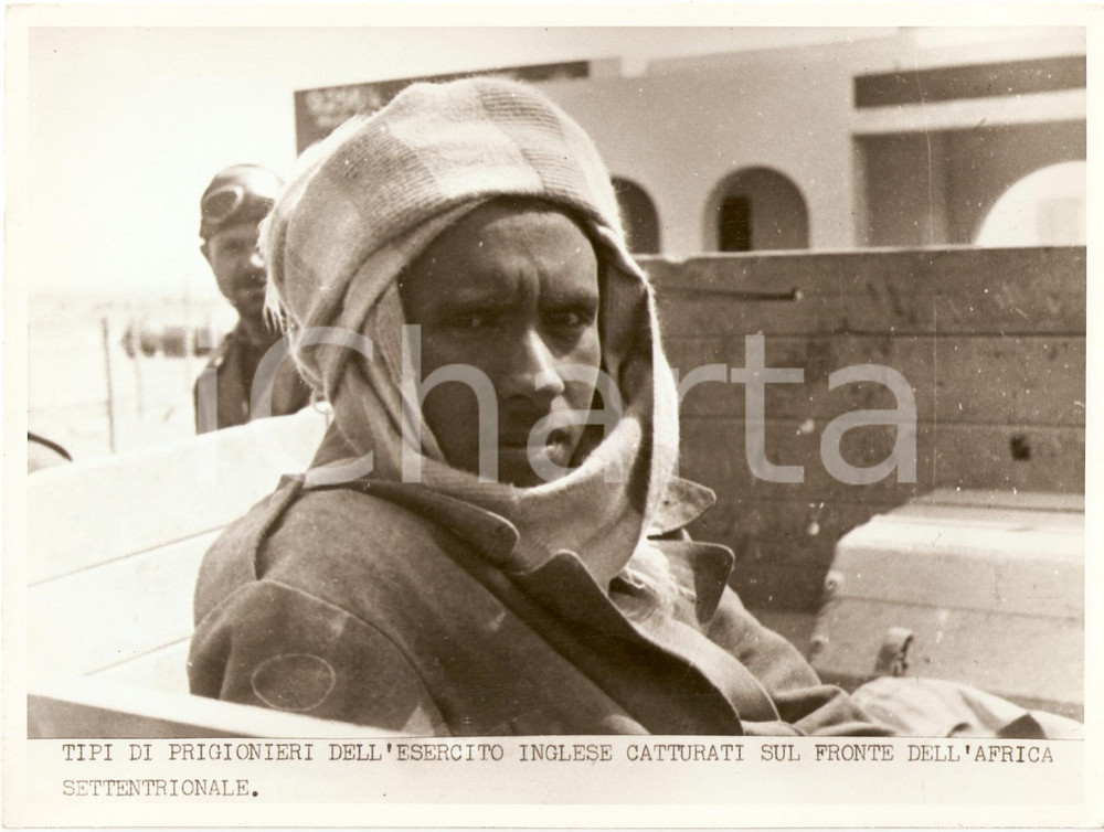 Fotografia d epoca originale 1941 LIBIA WW2 Prigioniero dell ESERCITO INGLESE Ritratto Fotografia 1