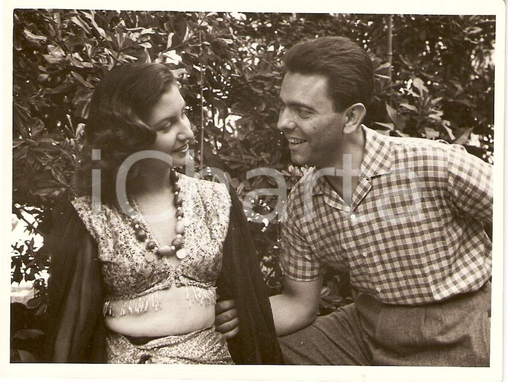 Fotografia d epoca originale 1950 IL LEONE DI AMALFI Piero NUCCORINI conquista comparsa GITANA Foto 1