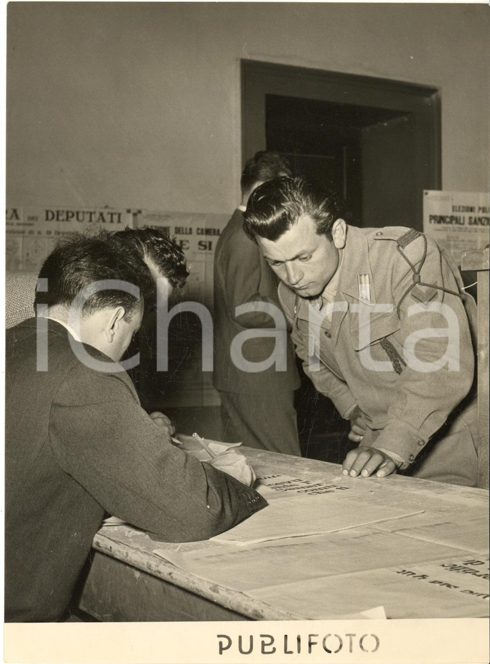 1953 BERGAMO Elezioni politiche - Un militare alle urne - Foto 13x18 cm