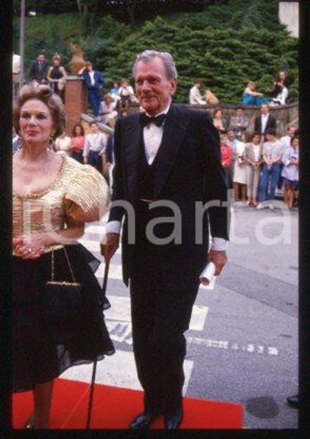 35mm vintage slide* 1981 ca CANNES Joseph COTTEN and Patricia MEDINA (20)