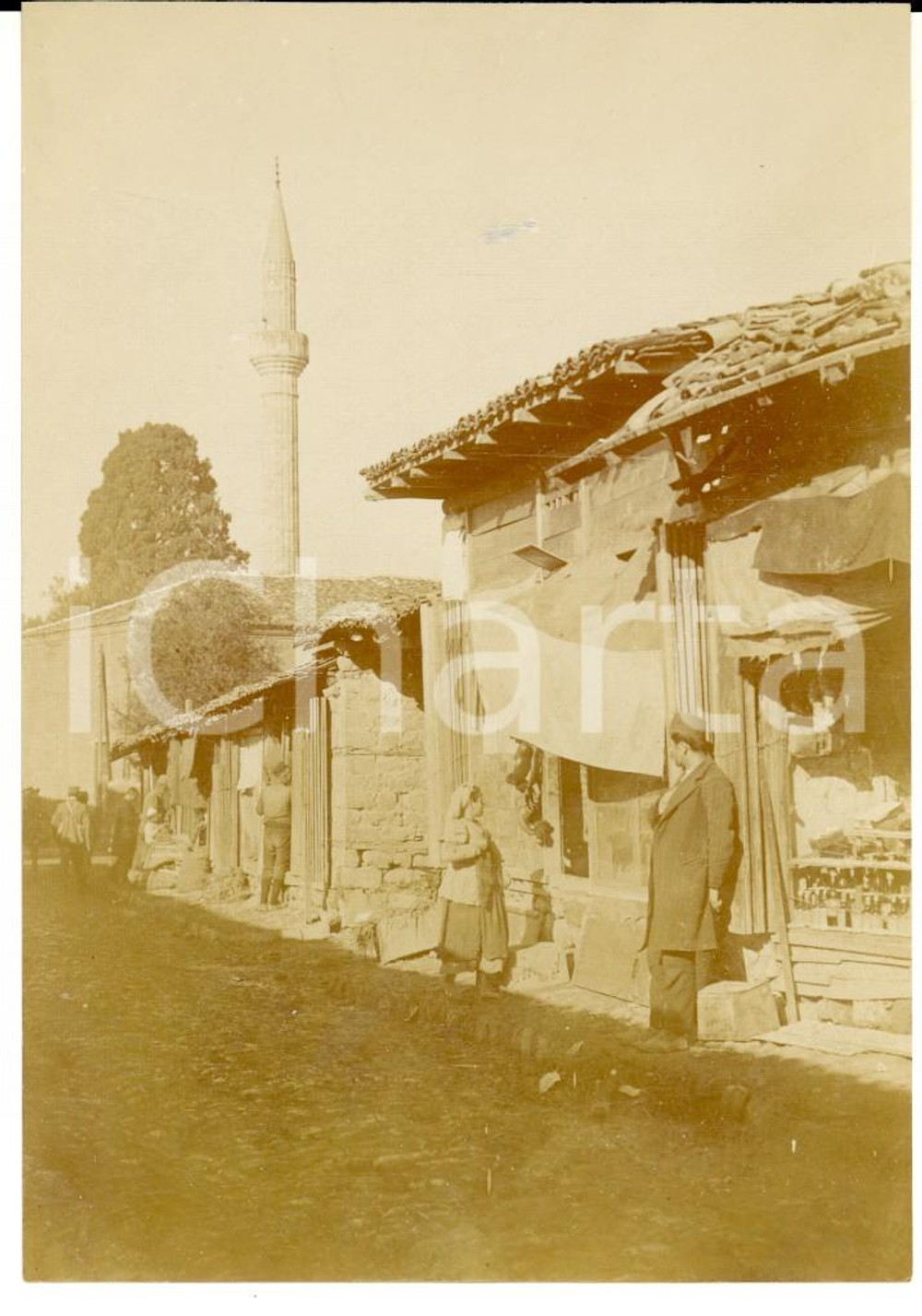 Fotografia d epoca originale 1910 ca ALBANIA Vita quotidiana in un villaggio rurale Fotografia 9x12 cm 1