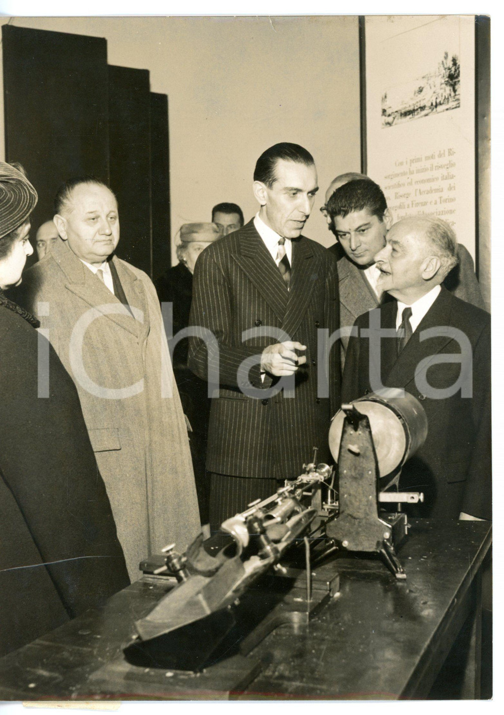 1957 MILANO Mostra della scienza italiana - Rinaldo DEL BO all'inaugurazione 